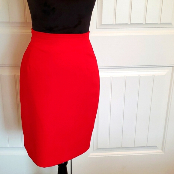 Skirt - Picture 1 of 7